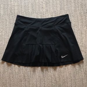 Nike tennis skirt M